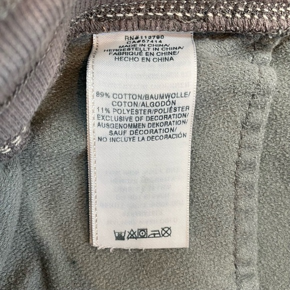 True Religion Casual Sweat Shorts Adult Size Medium ( Tiny Hole ) - Picture 4 of 5